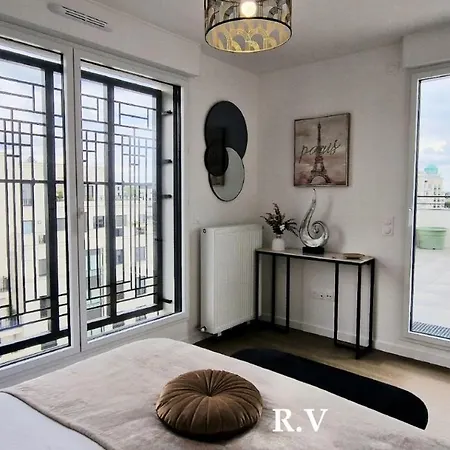 Rooftop - Val D'europe Apartment *